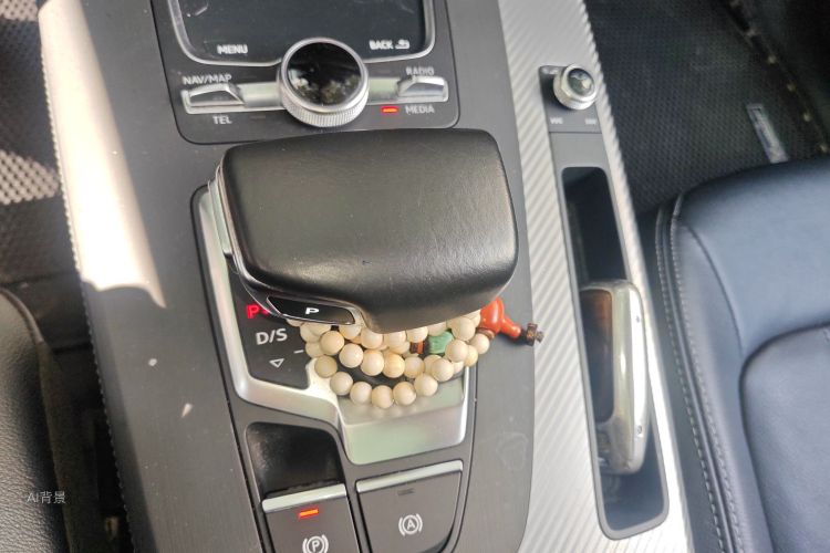 Audi Q5L 2020 صورة سيارة #16