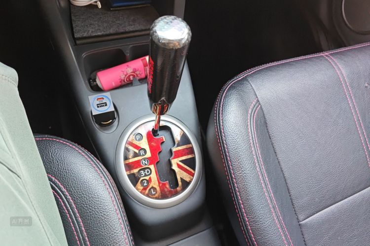 Suzuki Swift 2016 car image #16