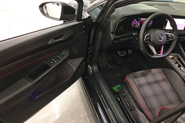Volkswagen GolfGTI 2023 car image #16