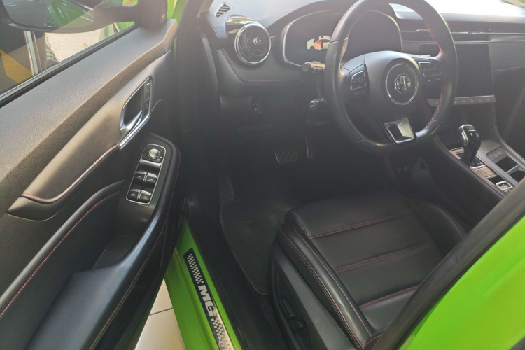 MG 6 New Energy 2021 car image #16