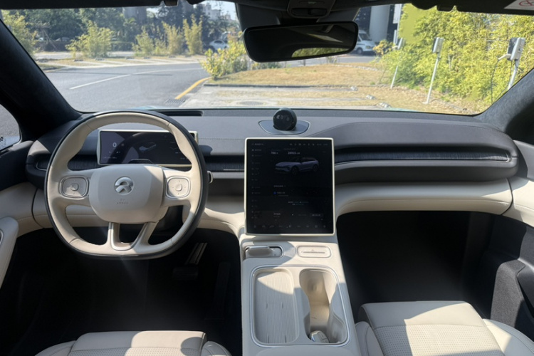 蔚来 蔚来ES6 2023 汽车图片 #16