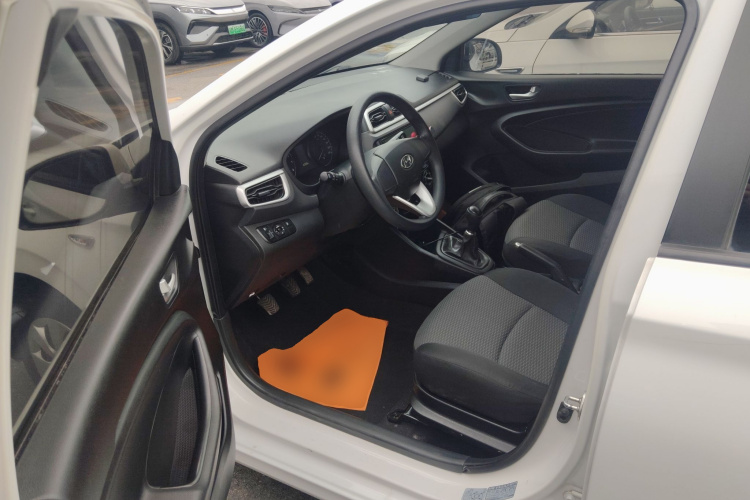 Hyundai Reina 2020 car image #16