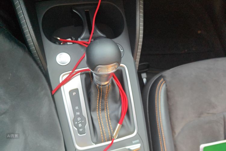 Audi Q2L e-tron 2023 car image #16