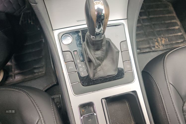 Volkswagen Passat 2014 car image #16