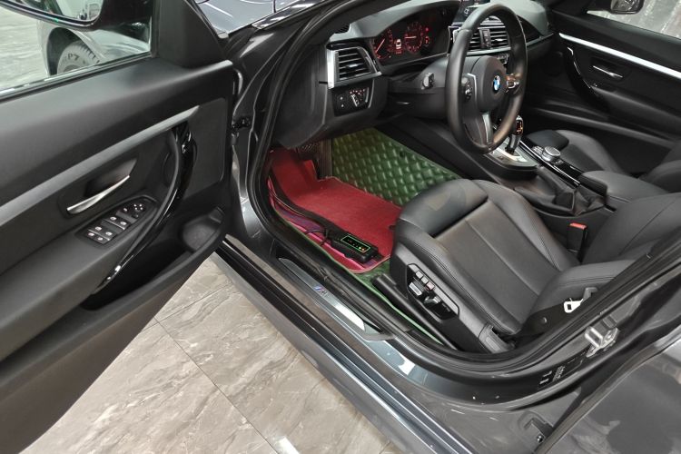 BMW 3 Series GT 2020 car image #16