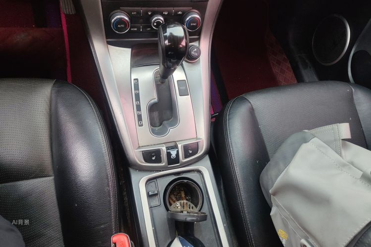 Chevrolet Captiva 2016 car image #16