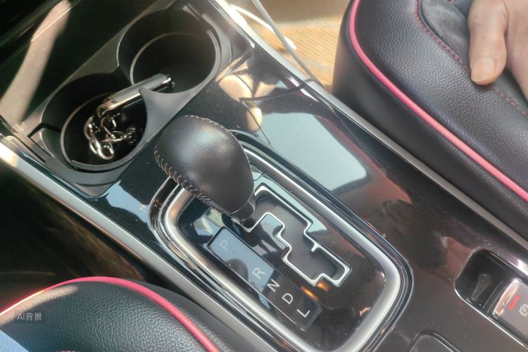 劳斯莱斯 欧蓝德 2018 汽车图片 #16