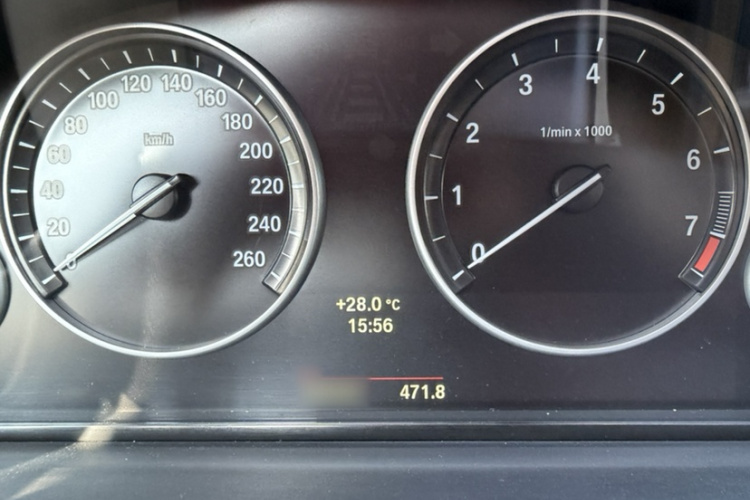 BMW 5 Series 2014 car image #16