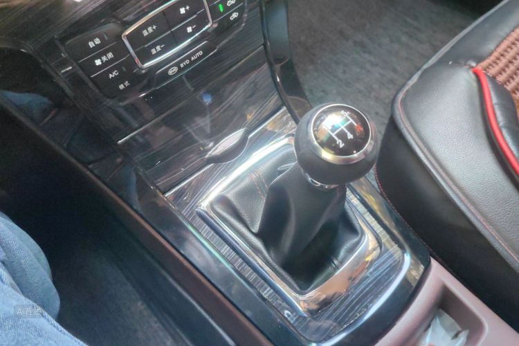 BYD SuRui 2017 #16 BYD SuRui 2017 car image #16