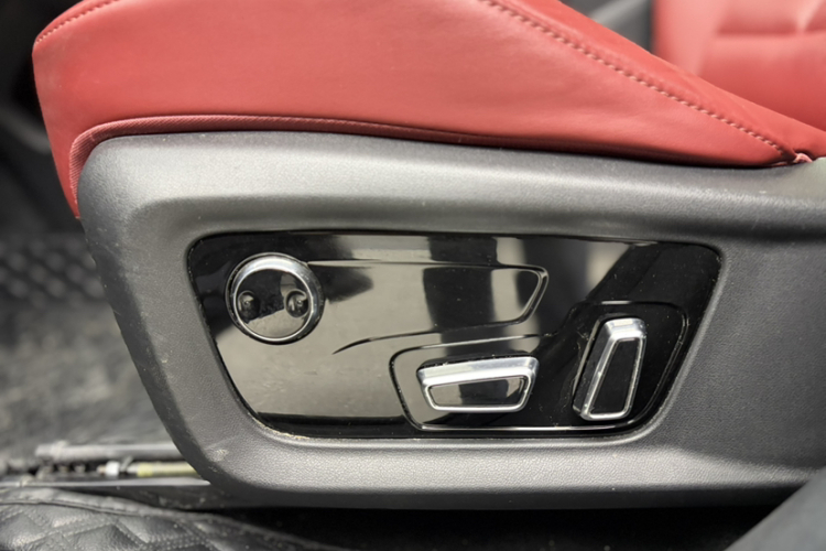 Forthing T5 EVO 2021 #16 Forthing T5 EVO 2021 car image #16