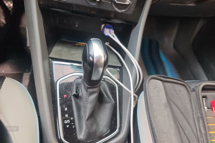VS5 2020 car image #16