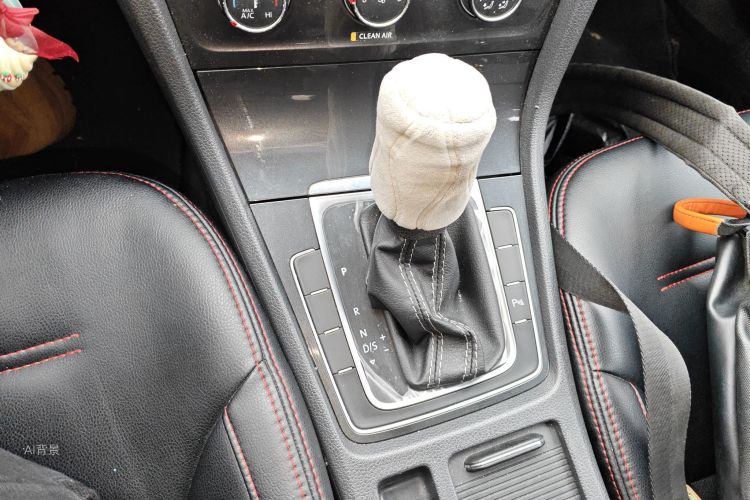 Volkswagen Golf 2017 изображение автомобиля #16