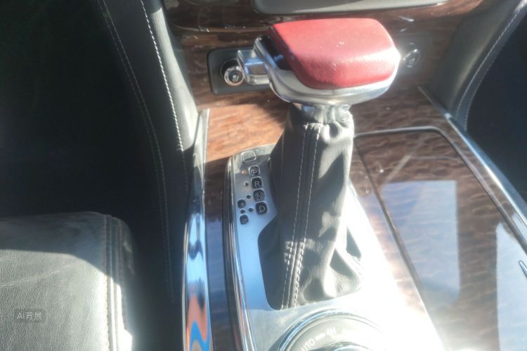 日产 途乐 2018 汽车图片 #16