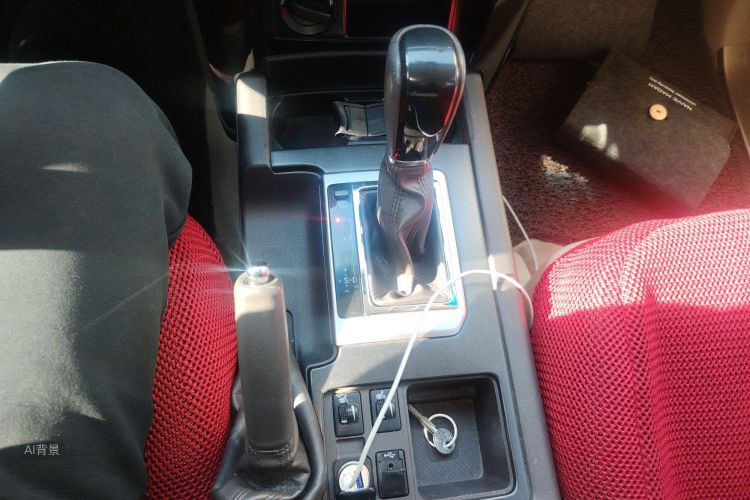 Toyota Land Cruiser Prado 2015 immagine di auto #16