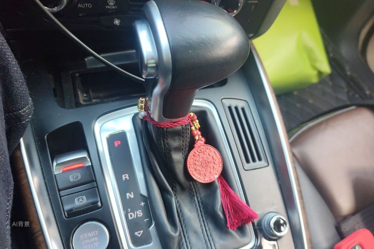 Audi Q5 2016 car image #16