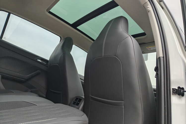 Volkswagen T-Cross 2022 car image #16