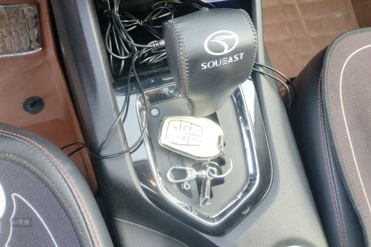 Soueast DX3 2017 car image #16