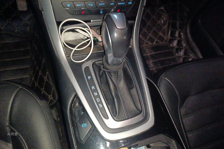 Ford Edge 2017 изображение автомобиля #16