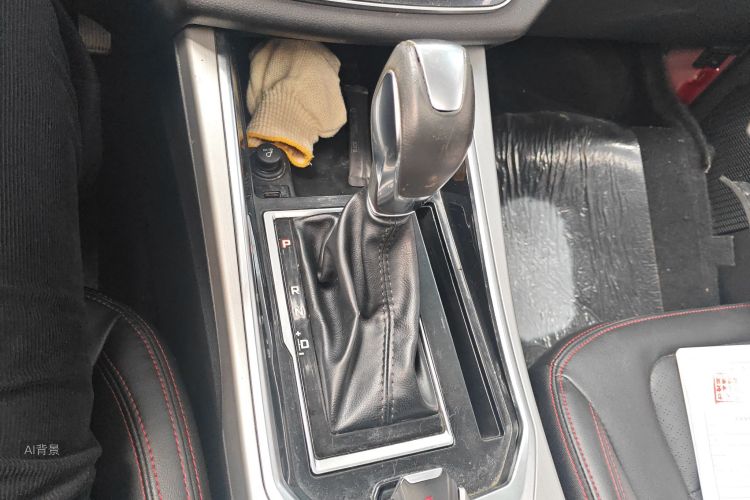 SWM斯威汽车 SWM斯威G01 2018 汽车图片 #16