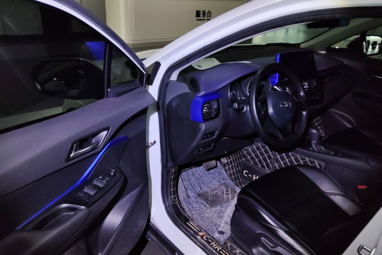 Toyota C-HR 2022 #16 Toyota C-HR 2022 صورة سيارة #16