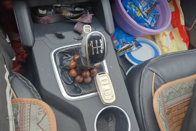 GEELY Vision X6 2017 imagem de carro #16