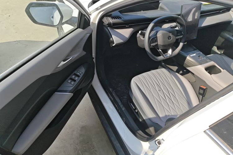 Changan EadoPHEV 2026 immagine di auto #16