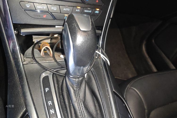 Ford Edge 2018 immagine di auto #16