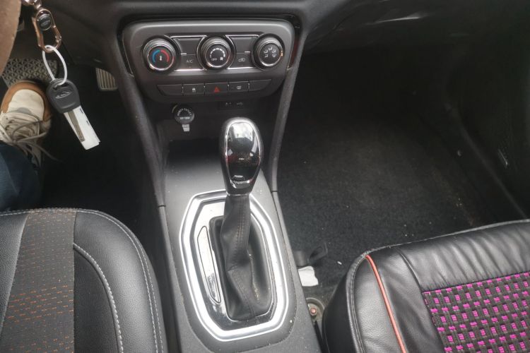 Chery Tiggo 3x 2018 car image #16