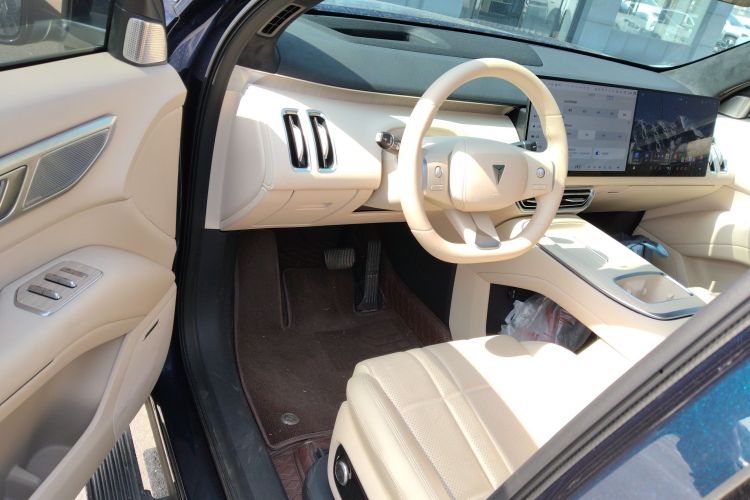 Deepal S09 2025 car image #16