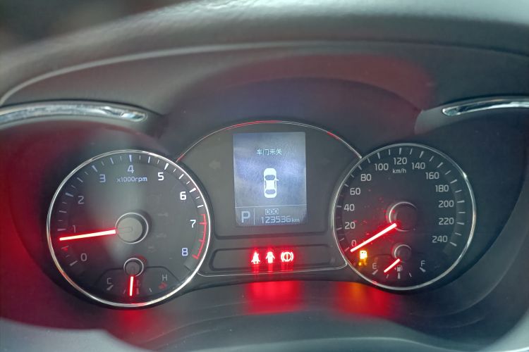 起亚 起亚K3 2014 汽车图片 #16