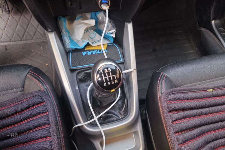 Suzuki Vitara 2017 изображение автомобиля #16