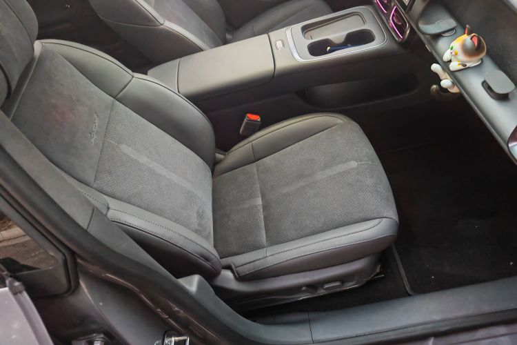 零跑汽车 零跑Lafa5 2025 汽车图片 #16