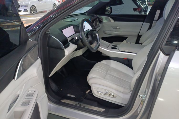 Xpeng G9 2023 #16 Xpeng G9 2023 car image #16