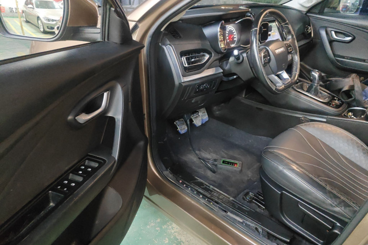 X70M 2020 #16 X70M 2020 car image #16