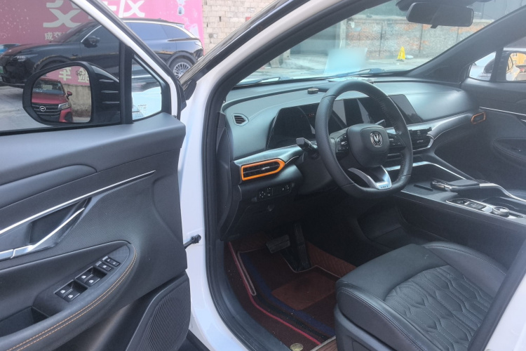 Changan UNI-T 2022 car image #16