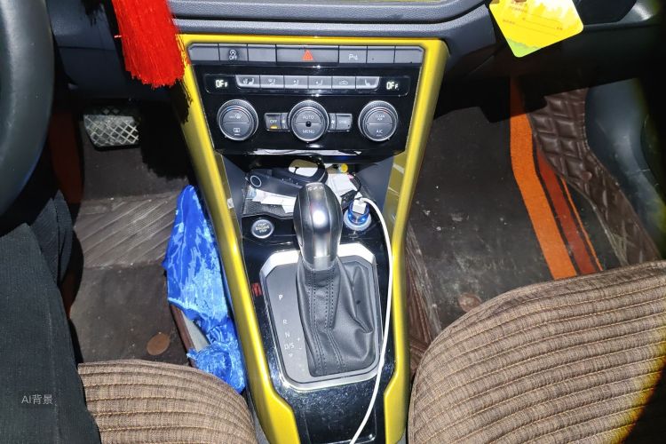 T-Roc 2019 car image #16