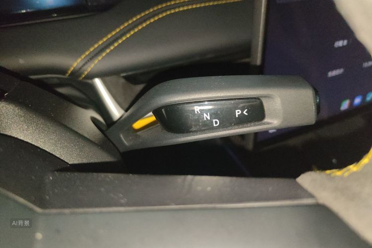 MI SU7 Ultra 2025 car image #16