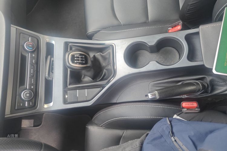 GEELY Emgrand 2018 #16 GEELY Emgrand 2018 car image #16