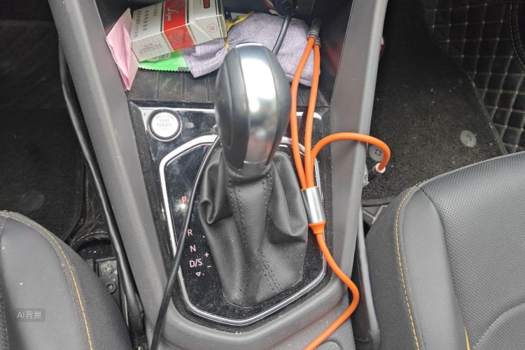 VS5 2019 car image #16