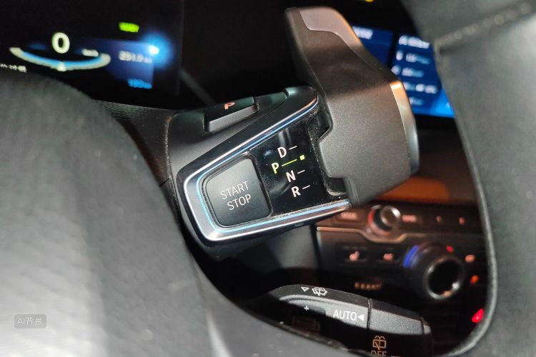 BMW i3 (Imported) 2019 #16 BMW i3 (Imported) 2019 car image #16