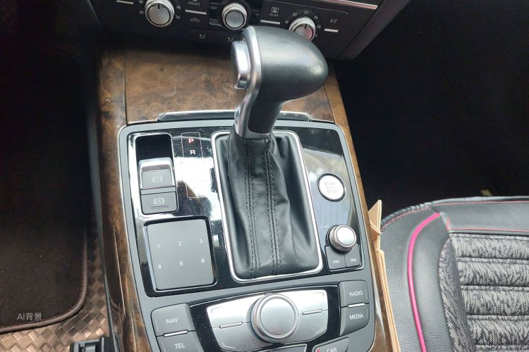 Audi A6L 2015 car image #16