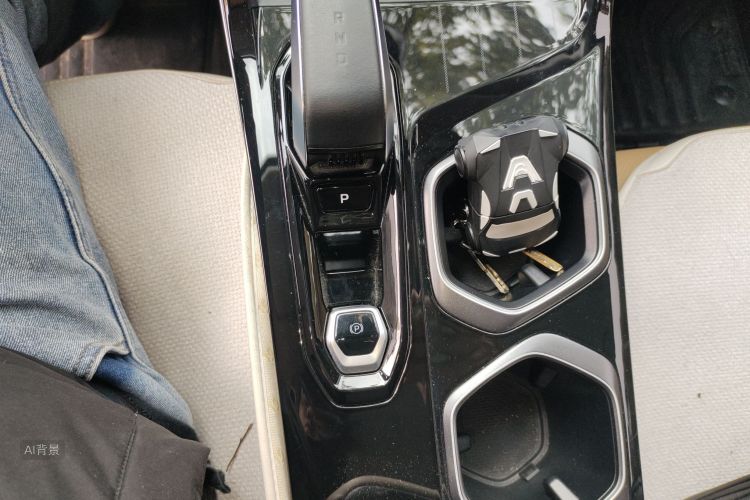 GEELY Boyue L 2023 immagine di auto #16