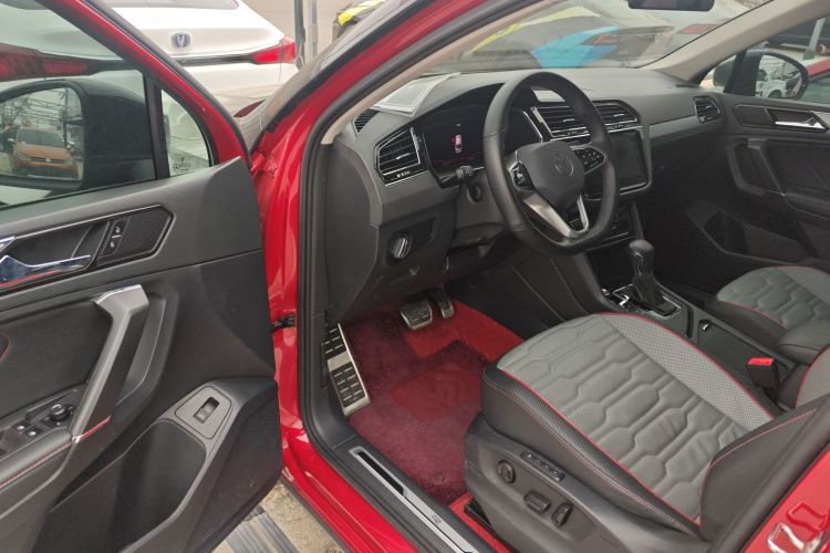 Volkswagen Tiguan X 2021 #16 Volkswagen Tiguan X 2021 صورة سيارة #16