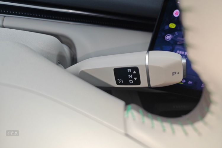 Deepal L07 2025 immagine di auto #16