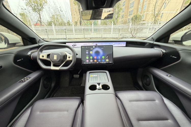 Avatr 07 2025 immagine di auto #16