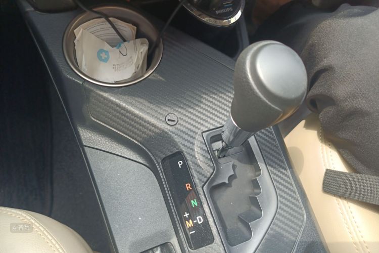 Toyota RAV4 2015 #16 Toyota RAV4 2015 immagine di auto #16