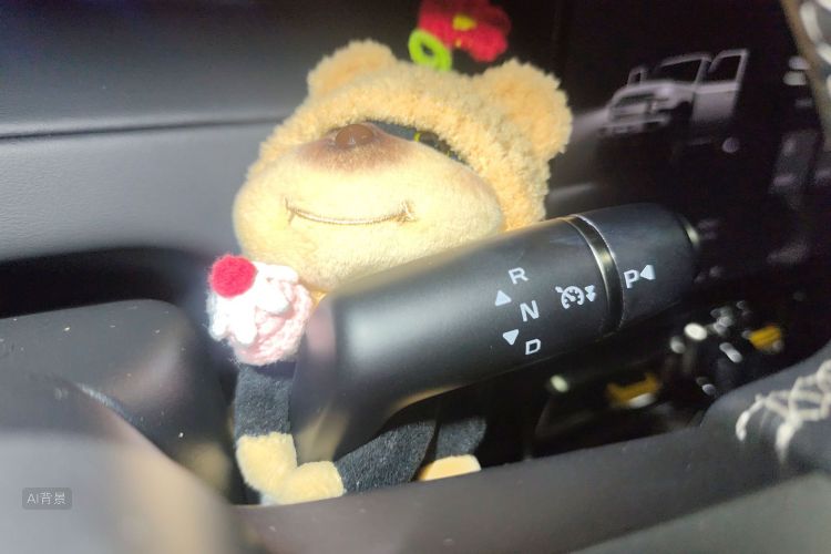 2025 car image #16