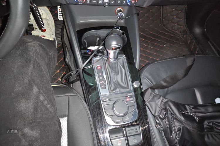 Audi A3 2018 car image #16