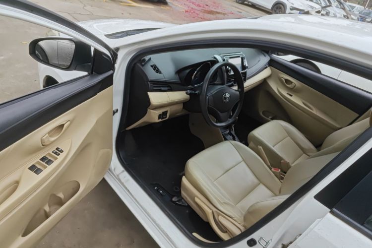 Vios 2015 car image #16