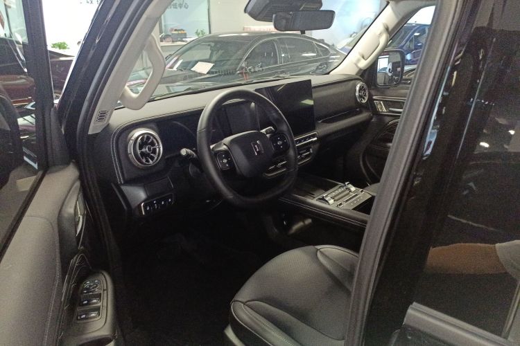 Tank 300 2025 car image #16